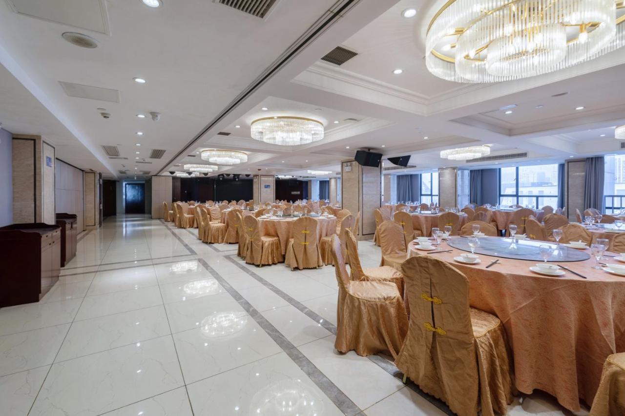 Huzhou Wealth Hotel Exterior photo